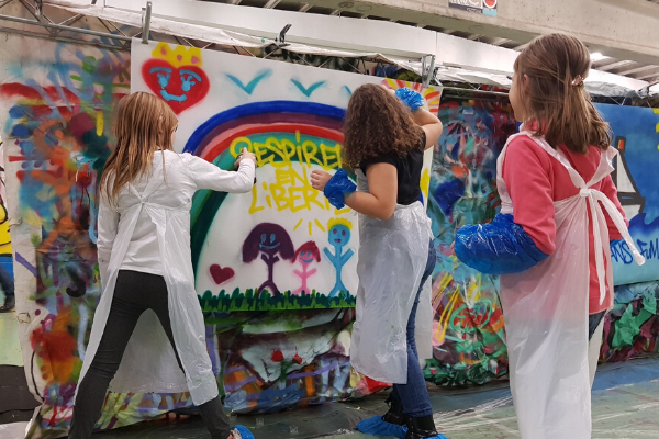 Le conseil communal des enfants de Chapelle-lez-Herlaimont fête les 30 ans de la Convention des Droits de l'Enfant