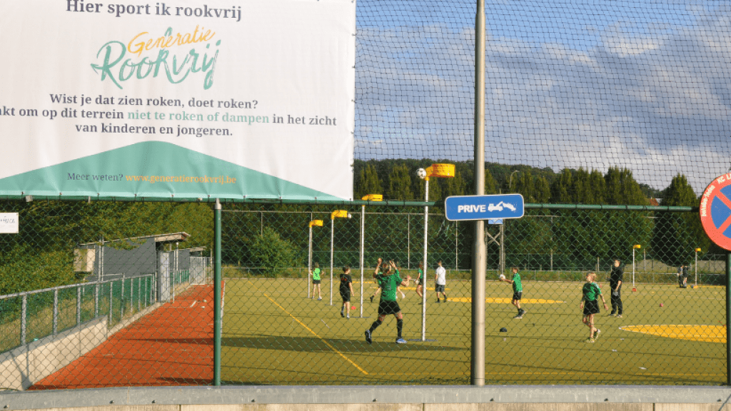 Le club de korfball KC Leuven démarre la nouvelle saison sportive avec des terrains de sport sans tabac